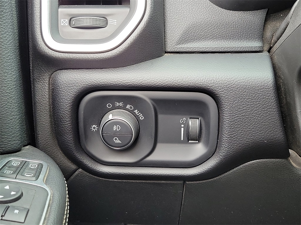 2024 Ram 3500 Big Horn photo 13