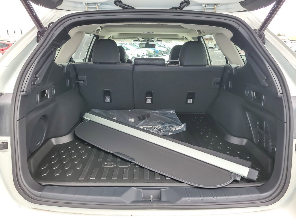 2025 SUBARU OUTBACK - Image 17