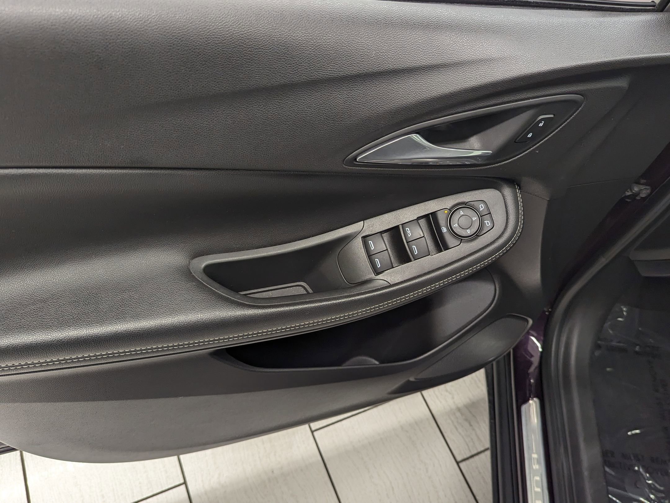 2020 Buick Encore GX Preferred photo 9