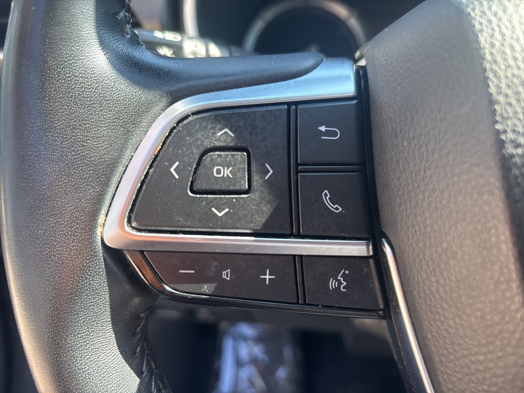 2021 Toyota Highlander Hybrid XLE photo 22