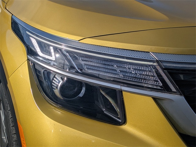 2021 Kia Seltos S photo 8