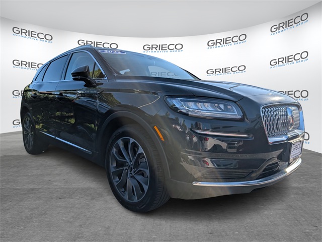 Used 2022 Green Clearcoat Metallic Lincoln Reserve image 1