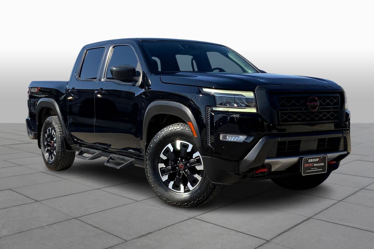 2023 Nissan Frontier PRO-X photo 2