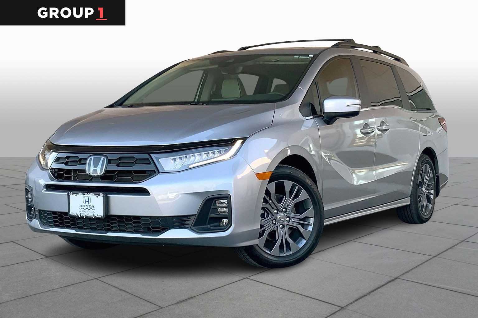 2025 Honda Odyssey Touring's photo