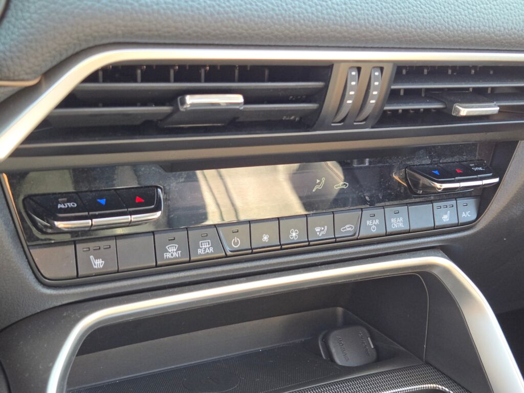 2024 Mazda CX-90 3.3 Turbo Preferred Plus photo 23