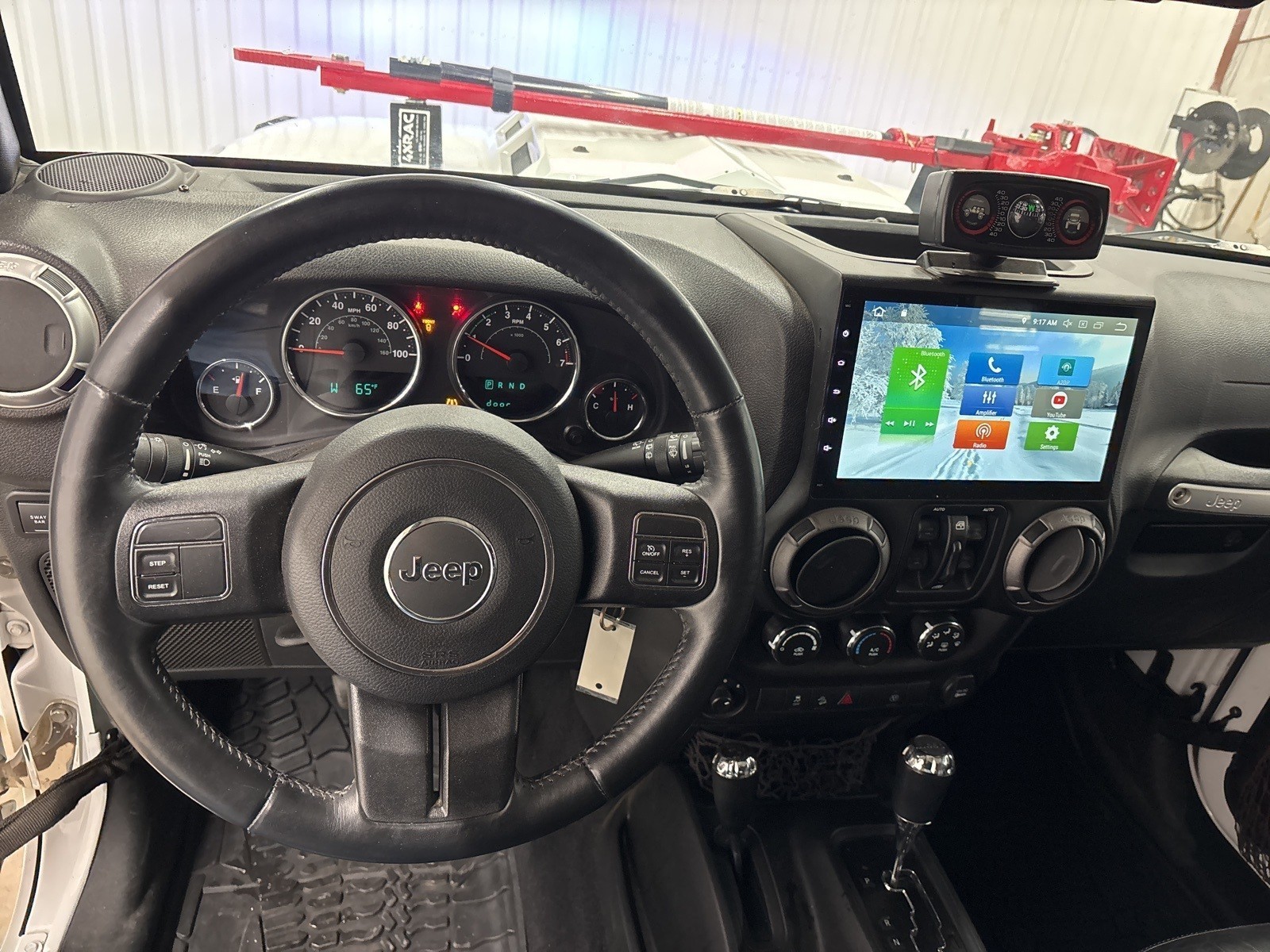 2016 Jeep Wrangler Unlimited Rubicon photo 11