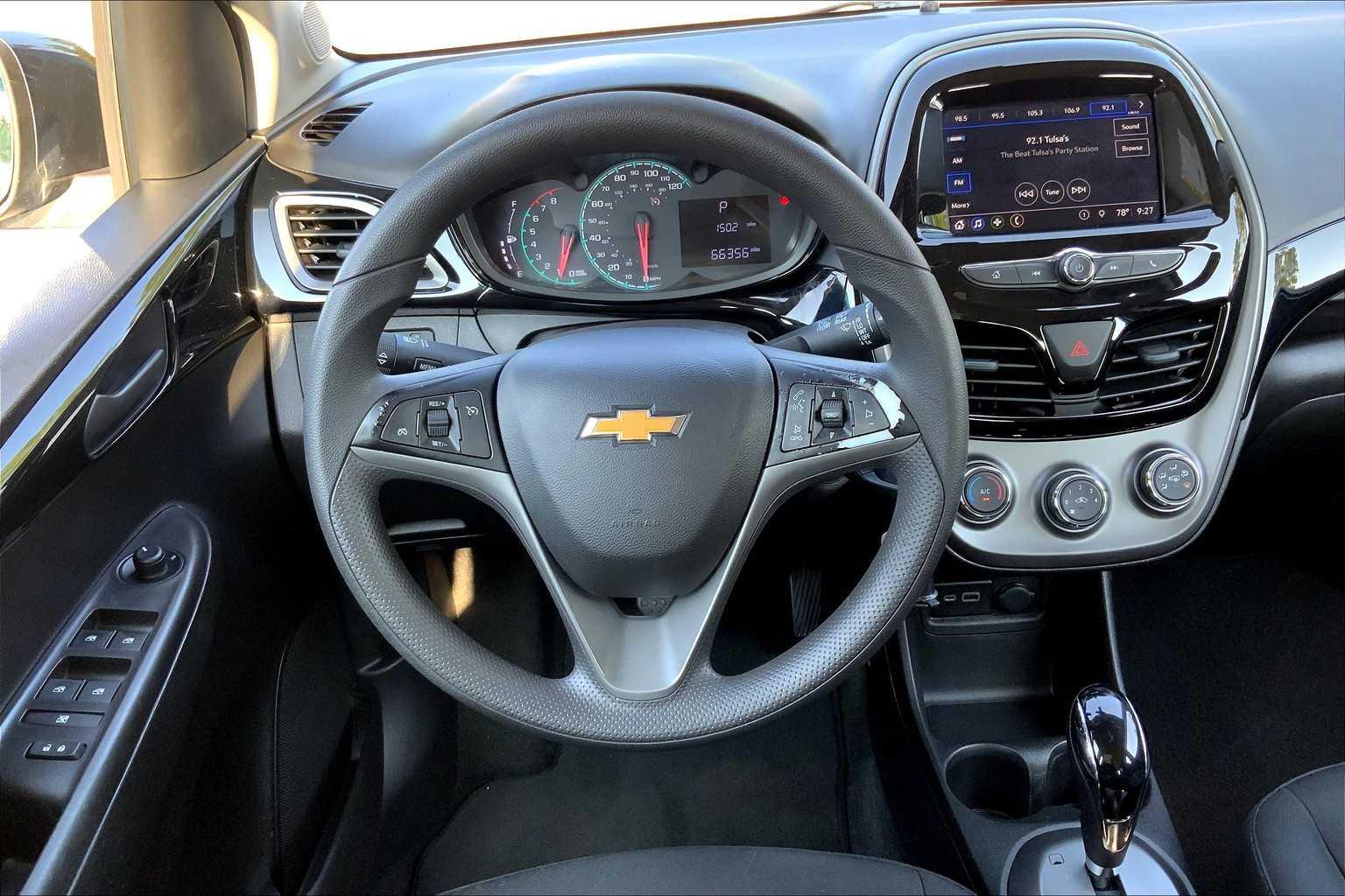 2020 Chevrolet Spark 1LT LT photo 5
