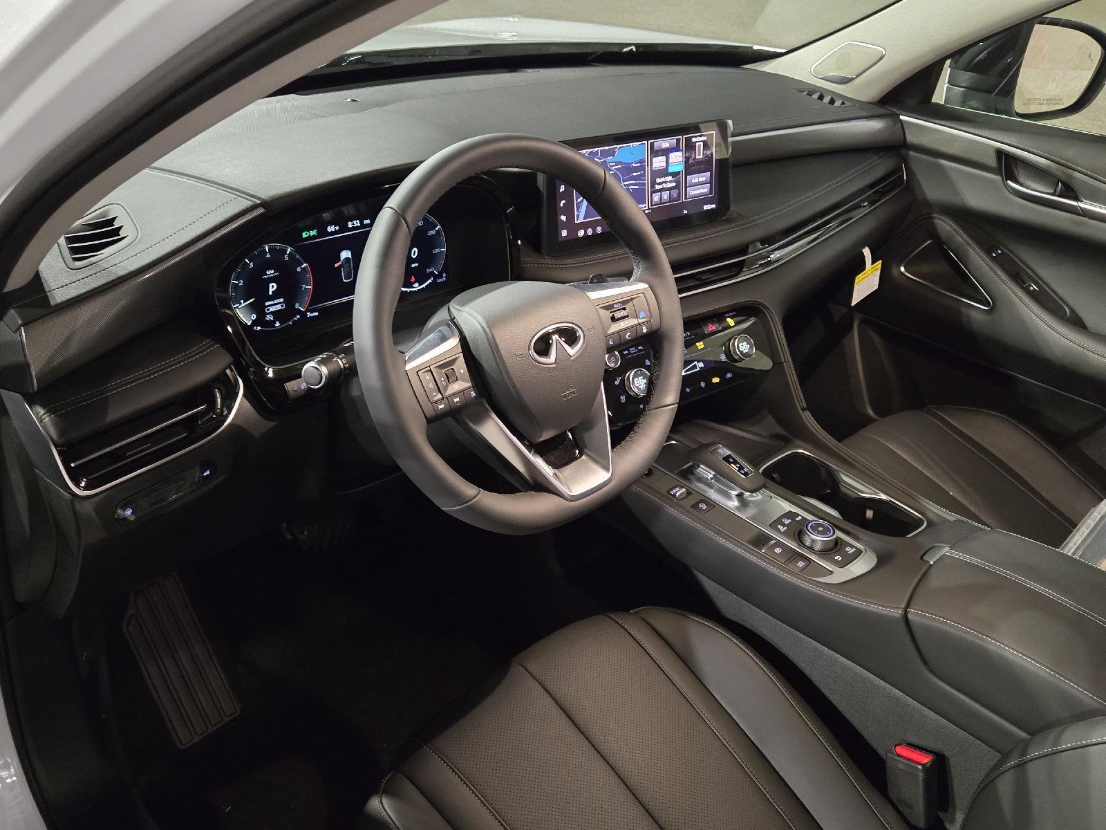 2026 Infiniti QX60 Luxe photo 5