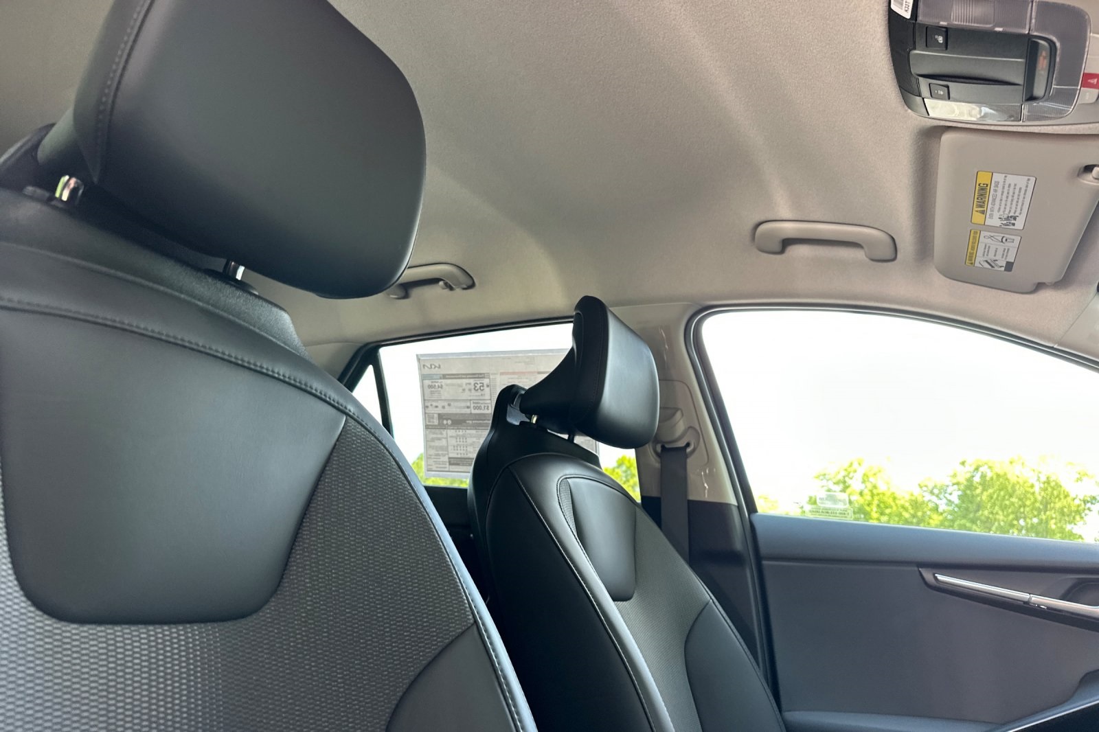 2025 Kia Niro EX Touring photo 12