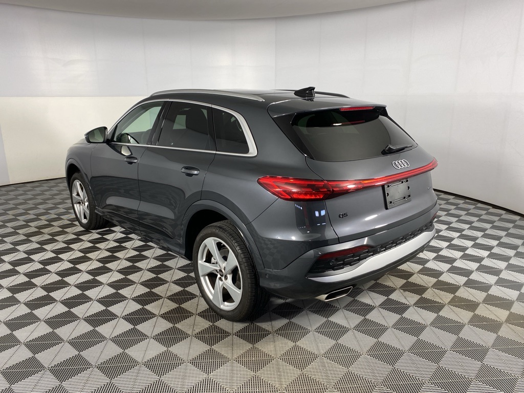2025 Audi Q5 2.0T Premium Plus photo 4