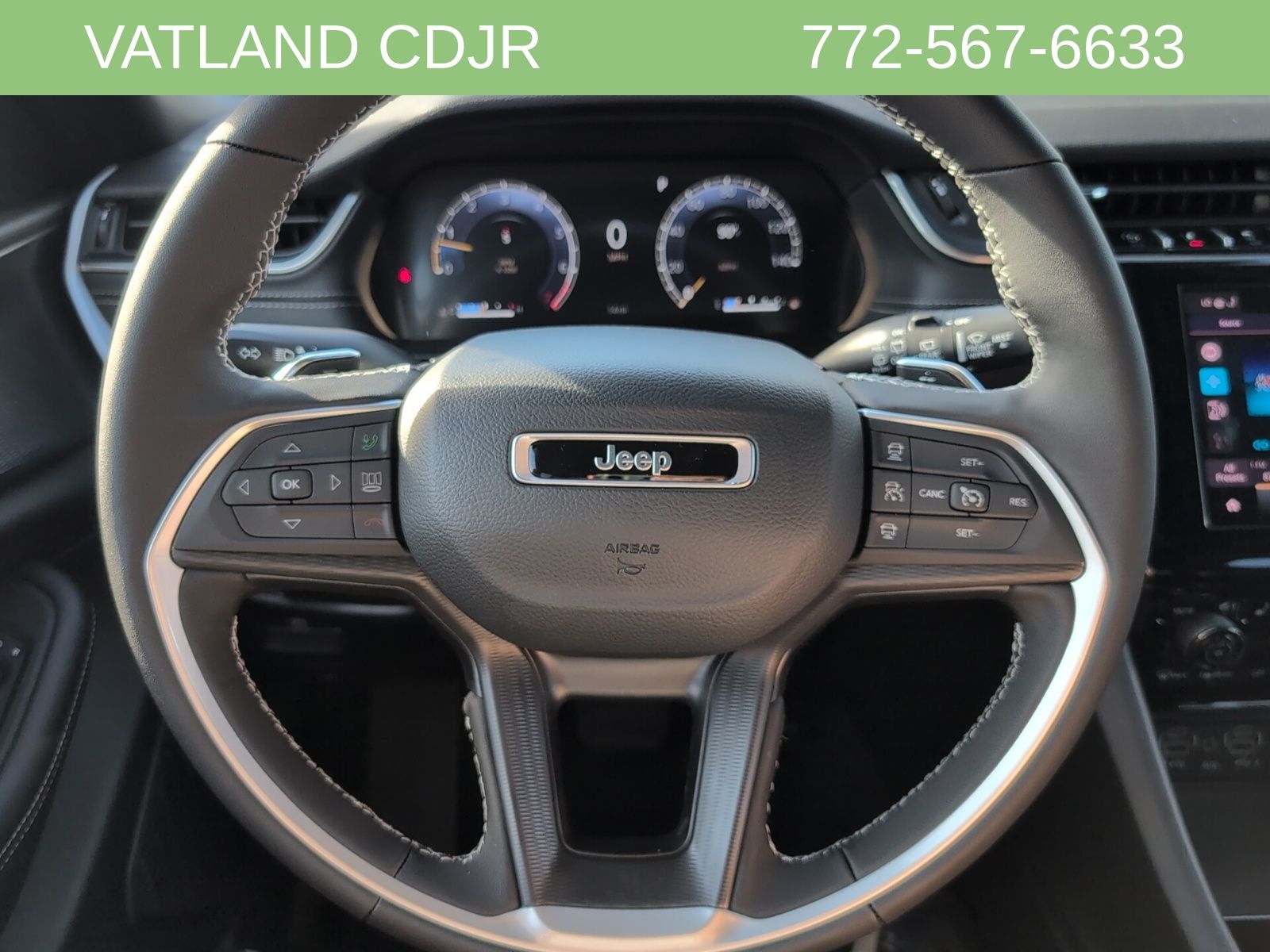 2025 Jeep Grand Cherokee Laredo Altitude photo 9
