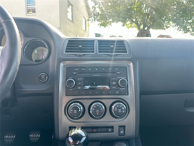 2011 Dodge Challenger R/T photo 32