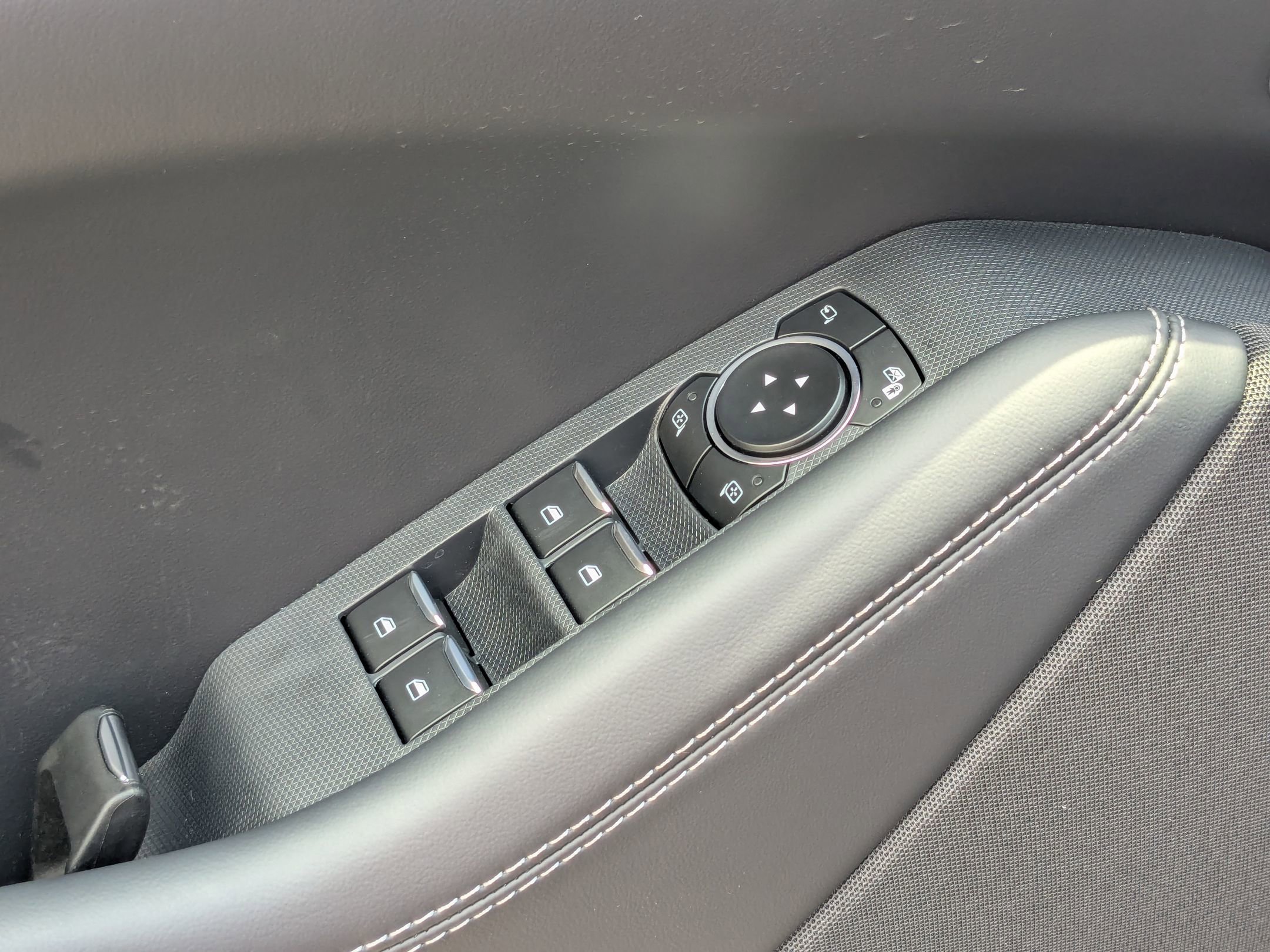 2025 Ford Mustang Mach-E Select photo 12