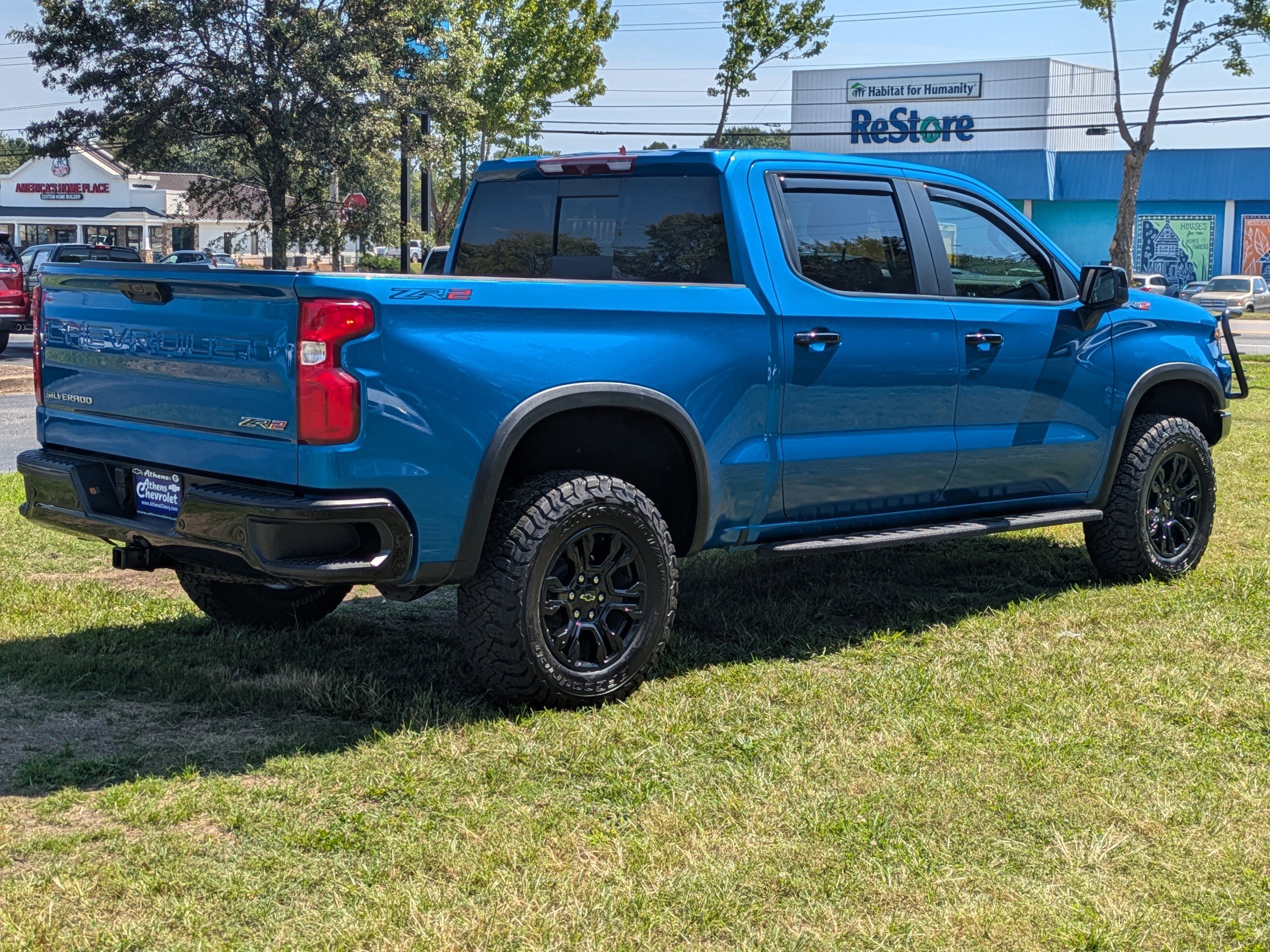 2022 Chevrolet Silverado 1500 ZR2 photo 3