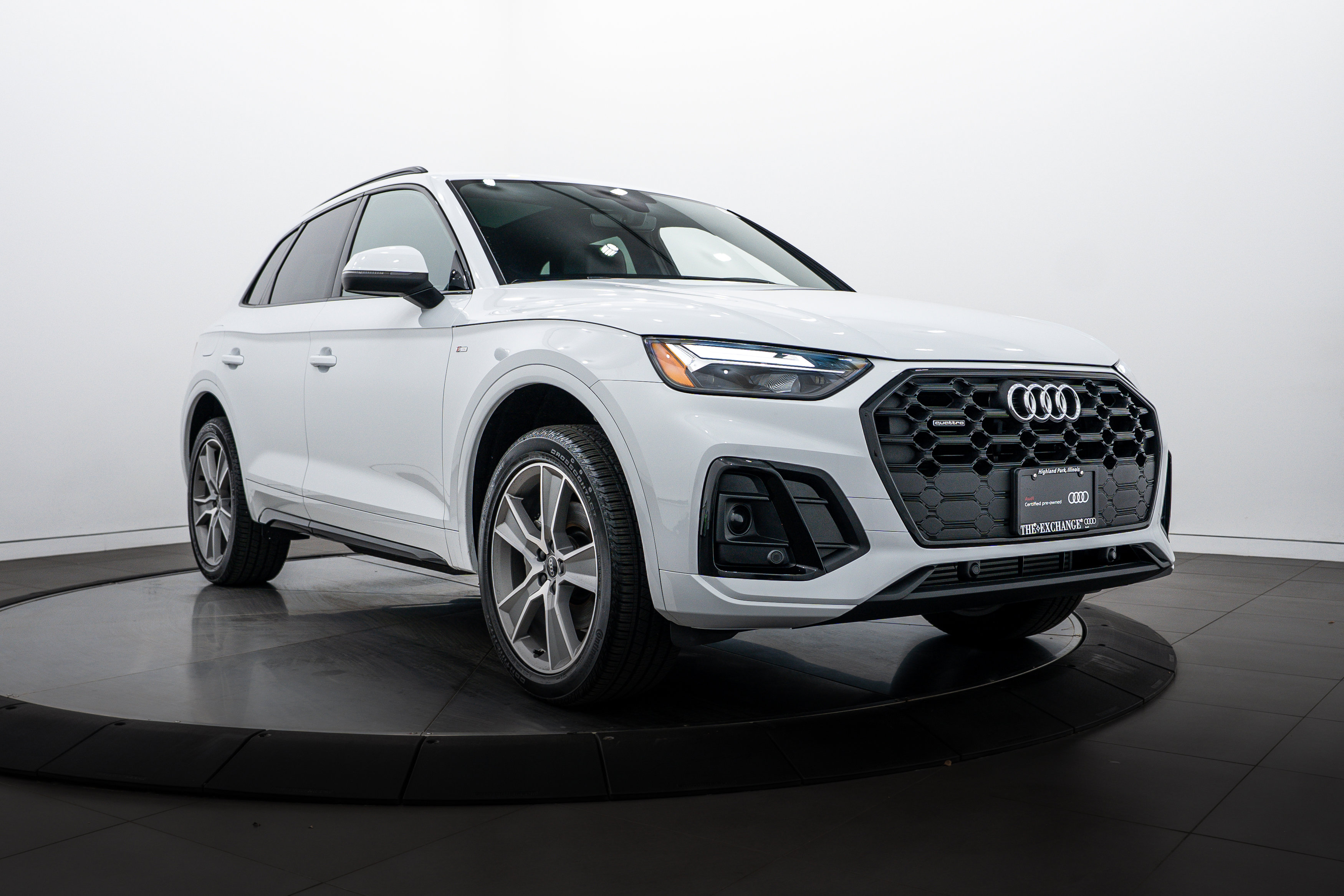 2025 Audi Q5 Premium's photo