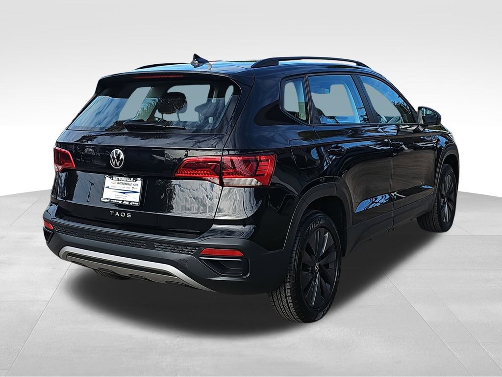 2024 Volkswagen Taos S photo 2