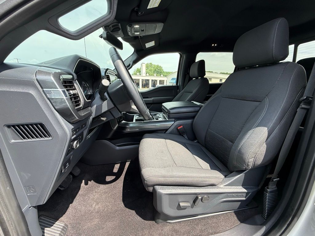2022 Ford F-150 XLT photo 13