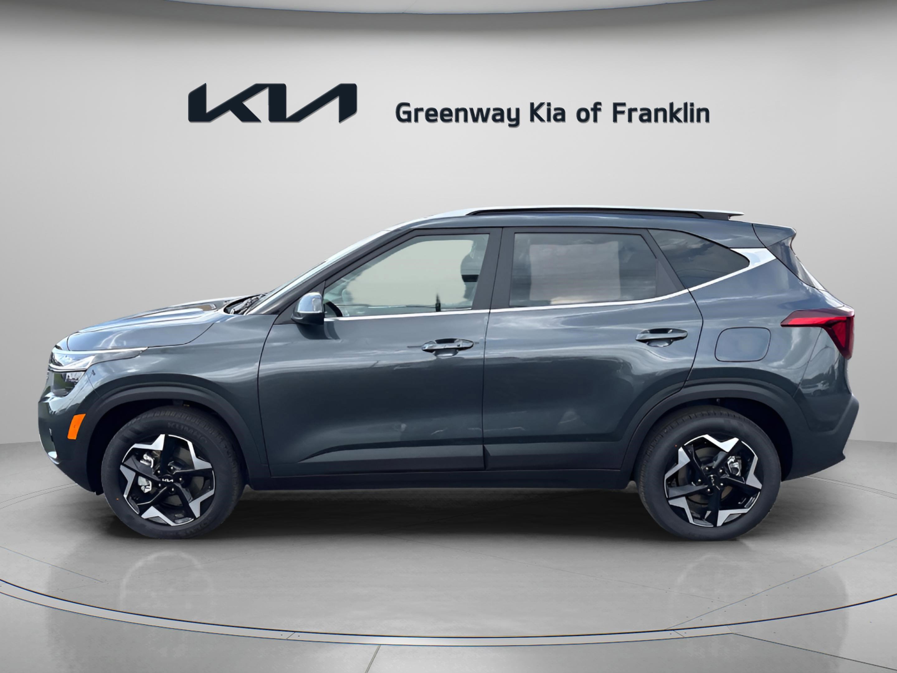 2025 Kia Seltos EX photo 4