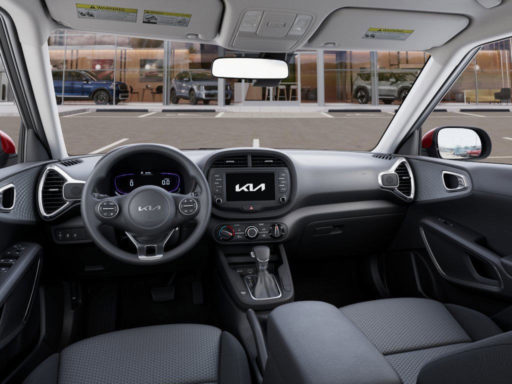 2025 Kia Soul LX photo 14