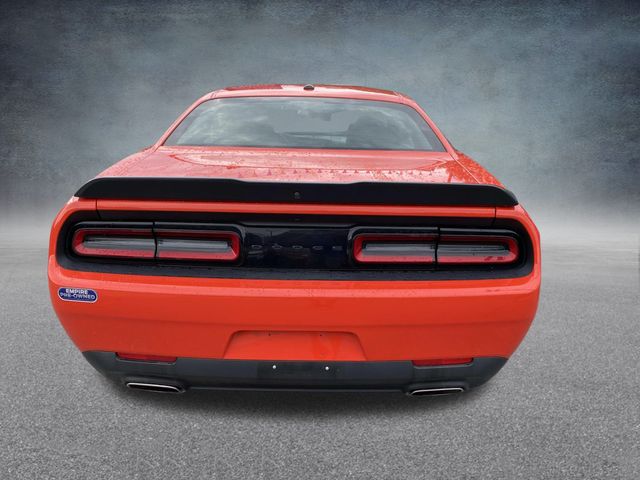 2022 Dodge Challenger SXT photo 4
