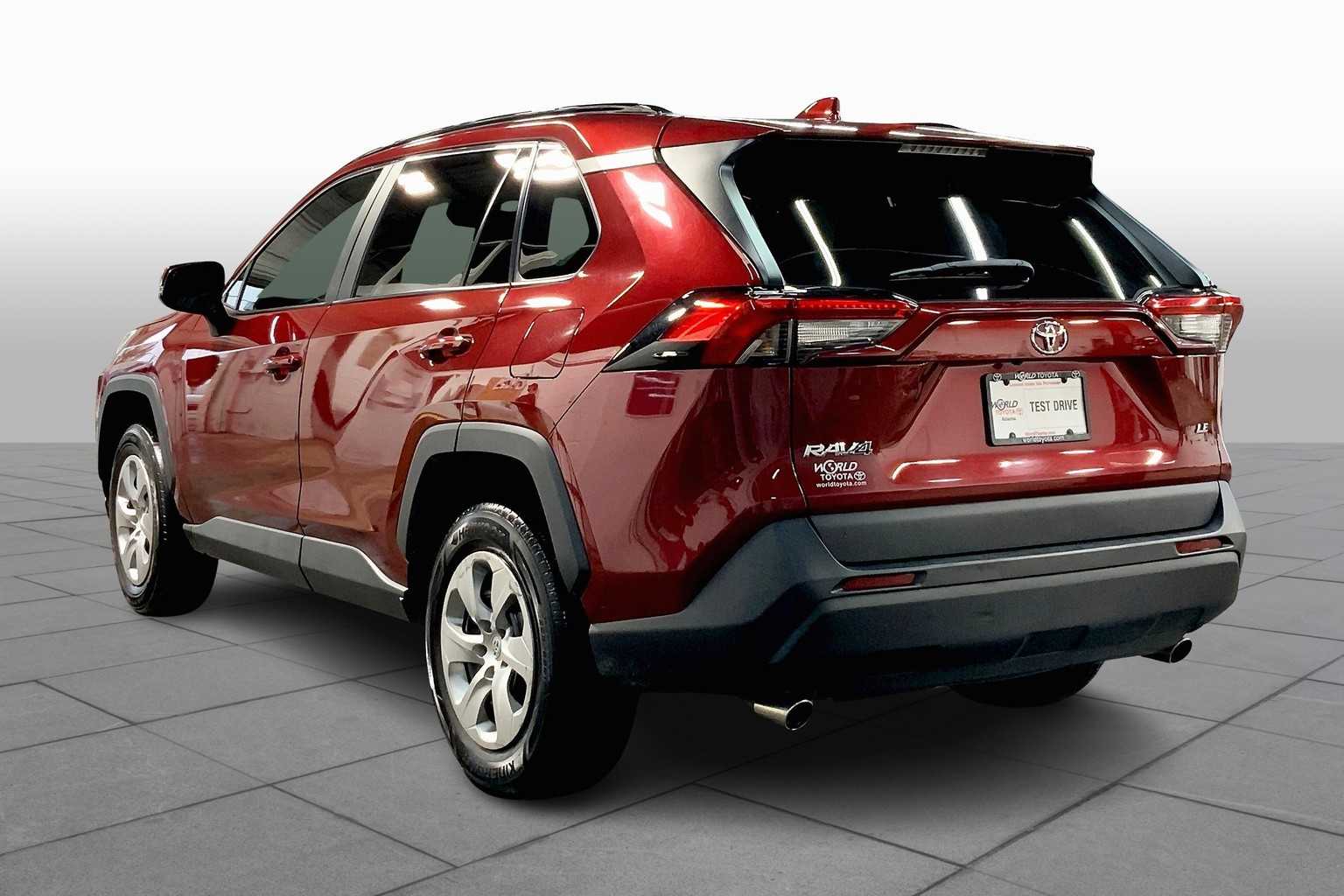 Image 9 of Pre-Owned 2021 Toyota RAV4 LE