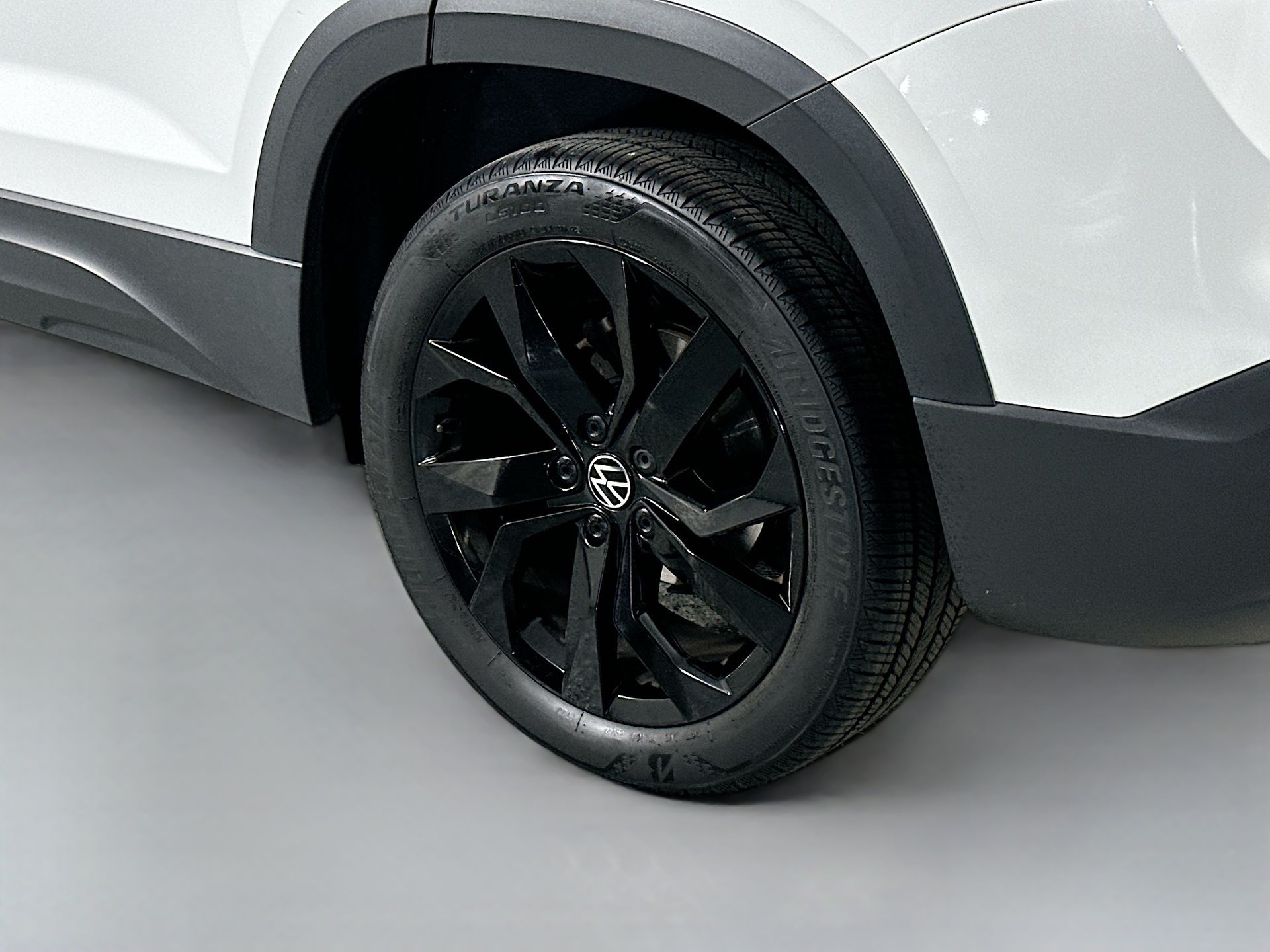 2022 Volkswagen Taos SE photo 4