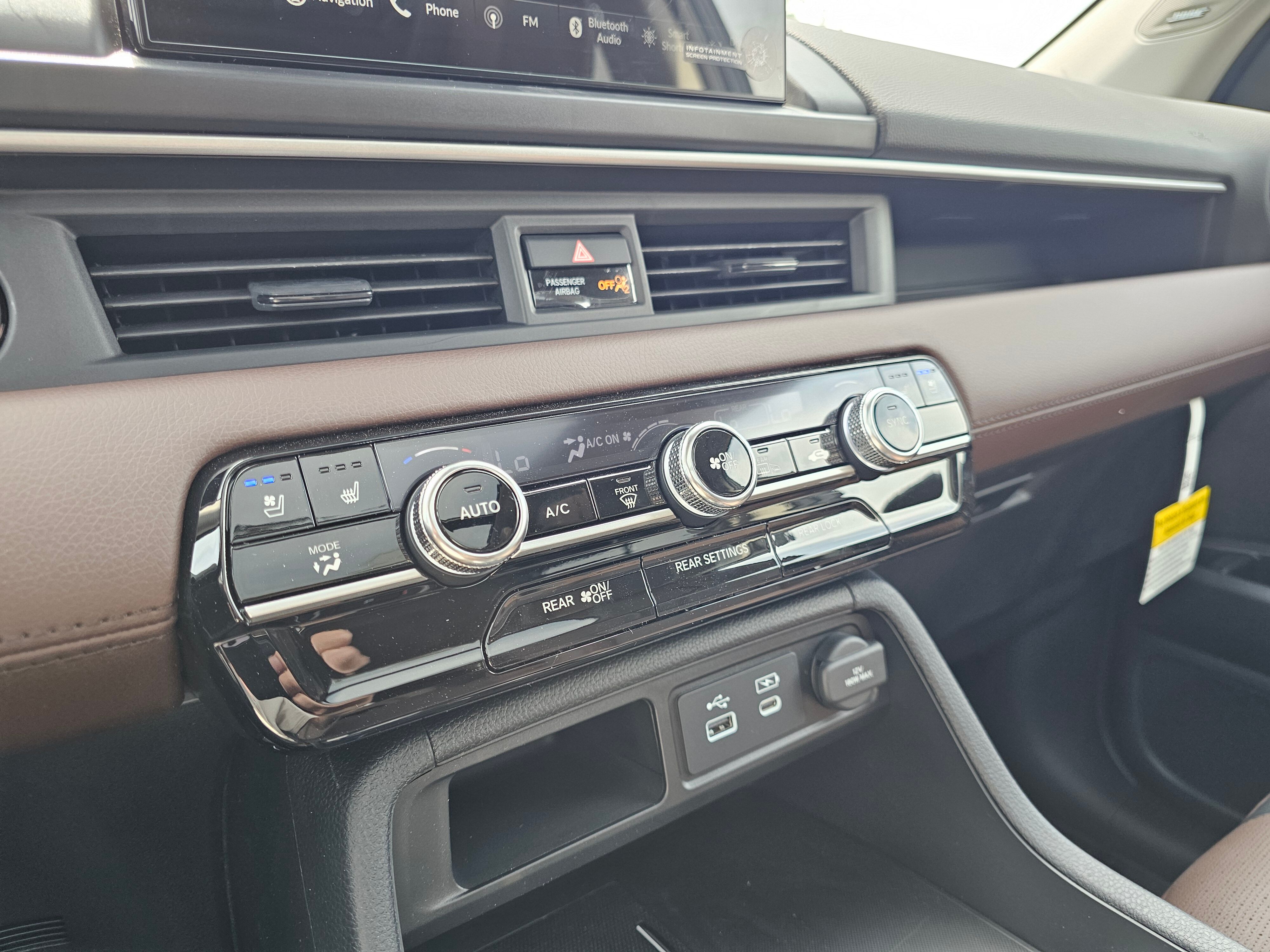 2025 Honda Pilot Elite photo 17