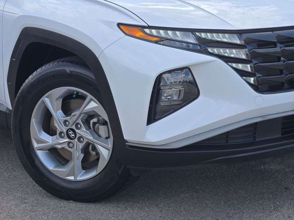 2022 Hyundai Tucson SE photo 3