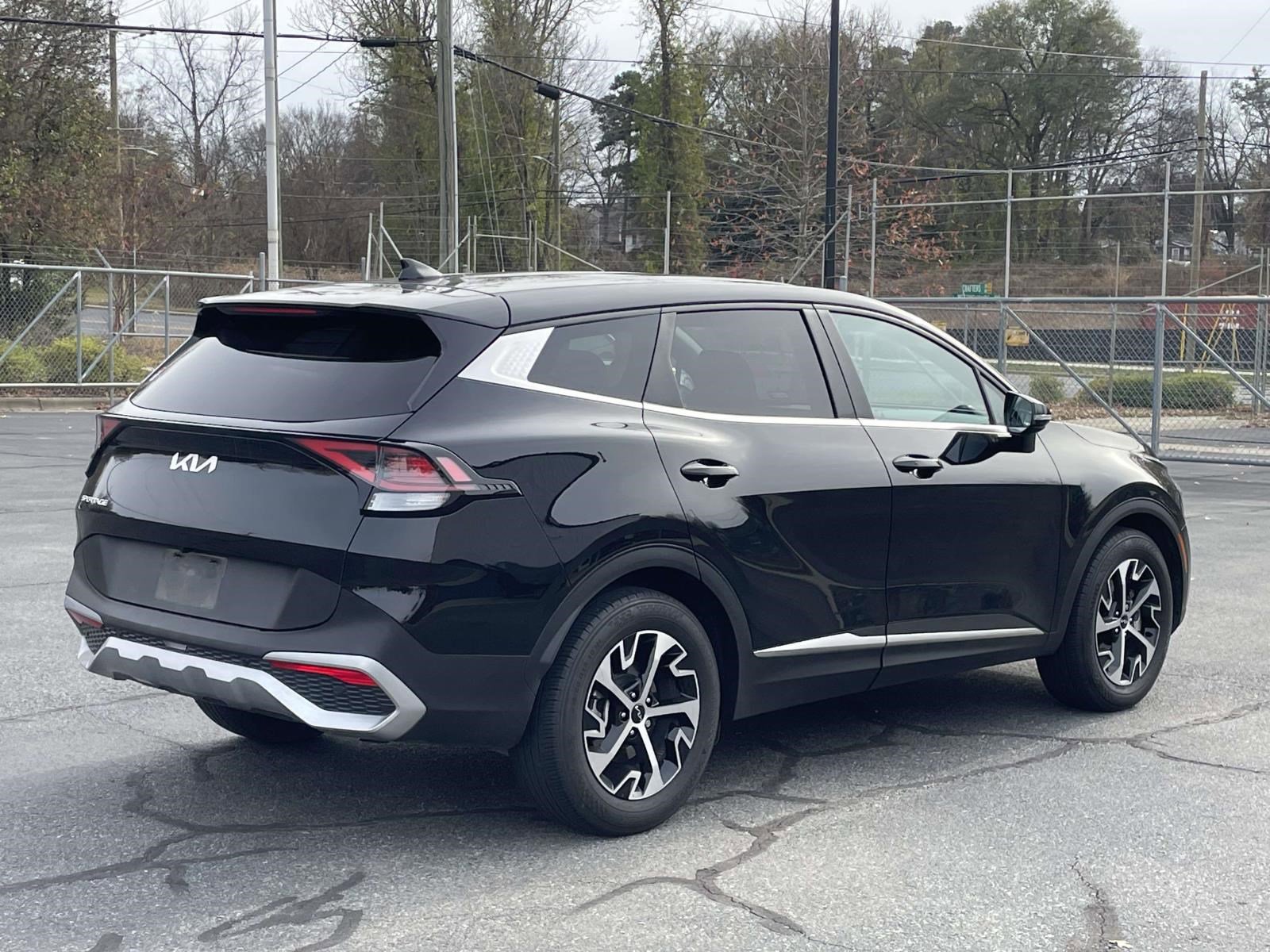 2023 Kia Sportage EX photo 3