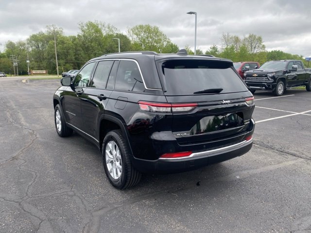2023 Jeep Grand Cherokee Limited photo 4