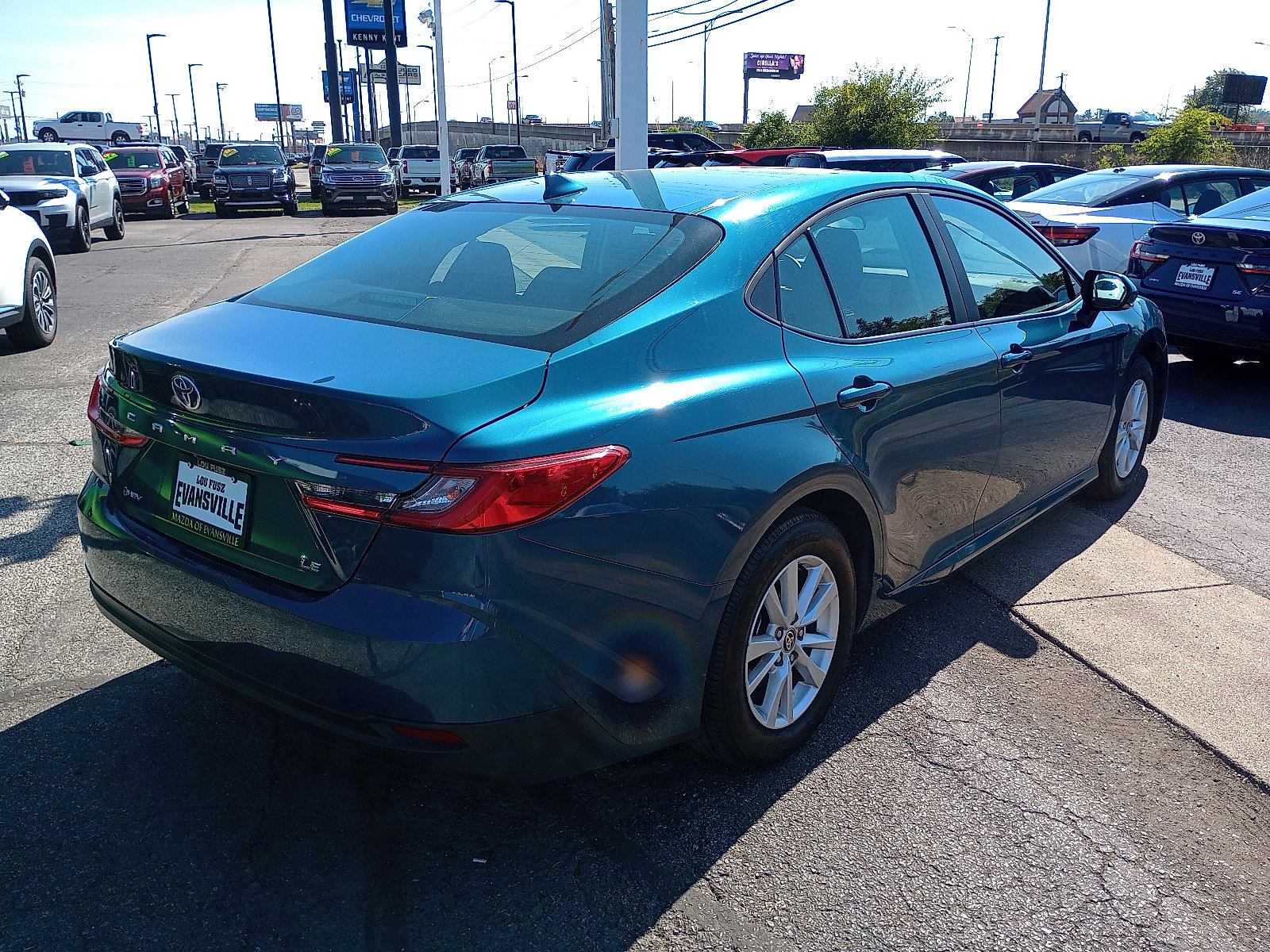 2025 Toyota Camry LE photo 6