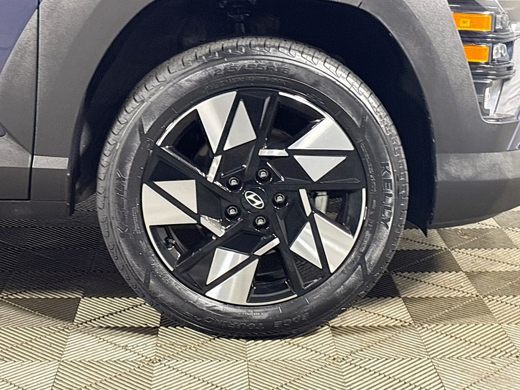 2024 Hyundai Kona SEL photo 18