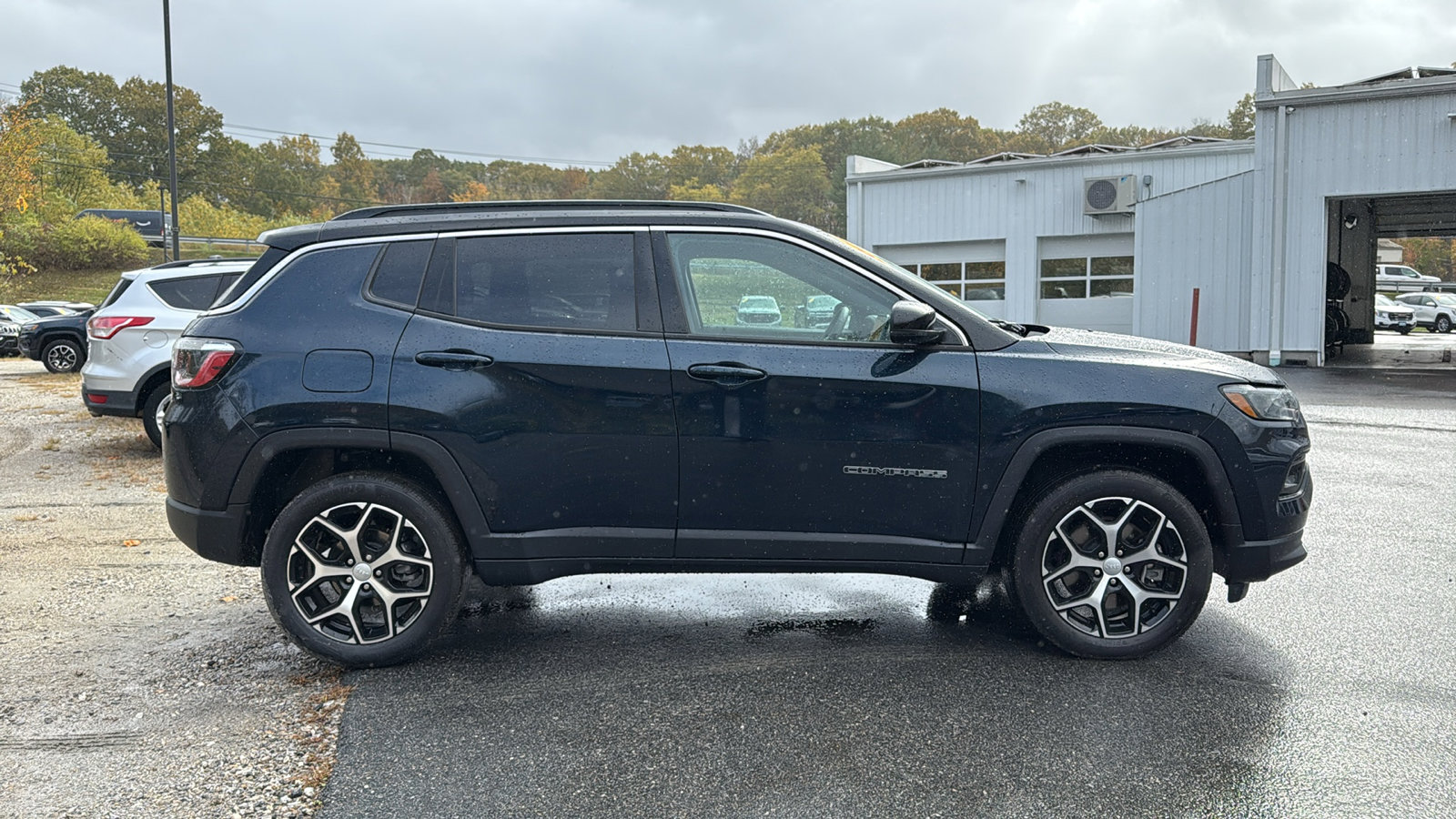 2024 Jeep Compass Limited photo 3