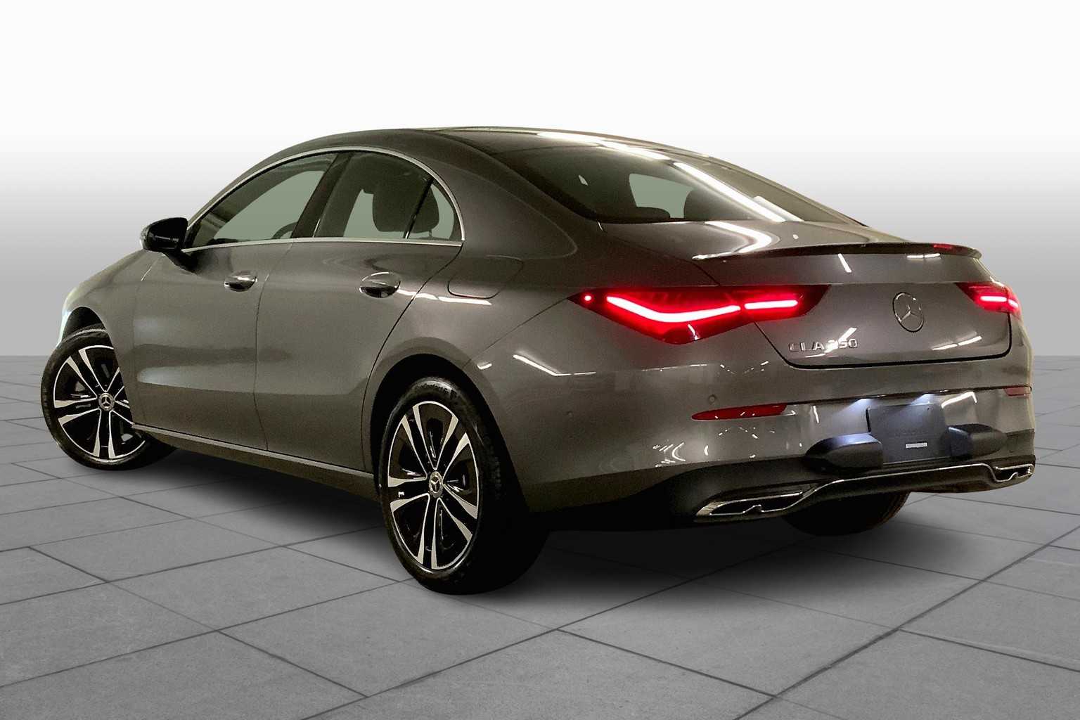 2025 Mercedes Benz CLA 250 photo 11