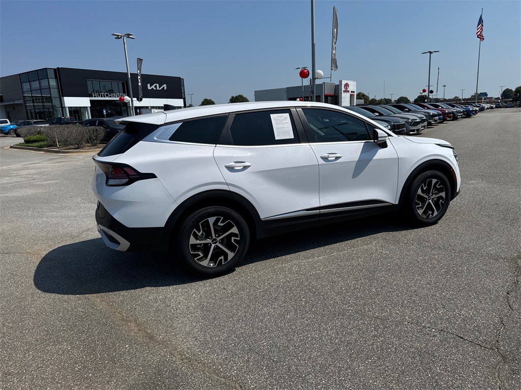 2025 Kia Sportage EX photo 3