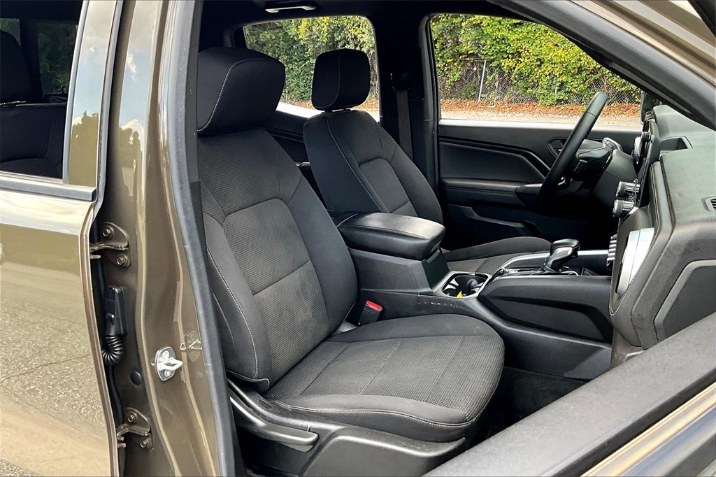 2023 Chevrolet Colorado LT photo 26