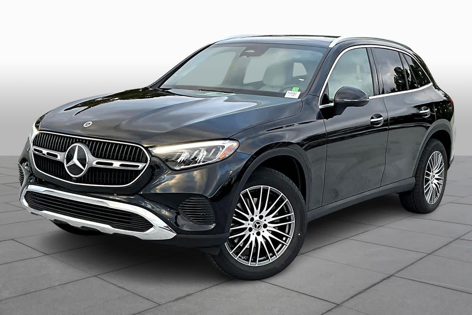 2026 Mercedes-Benz GLC Base's photo