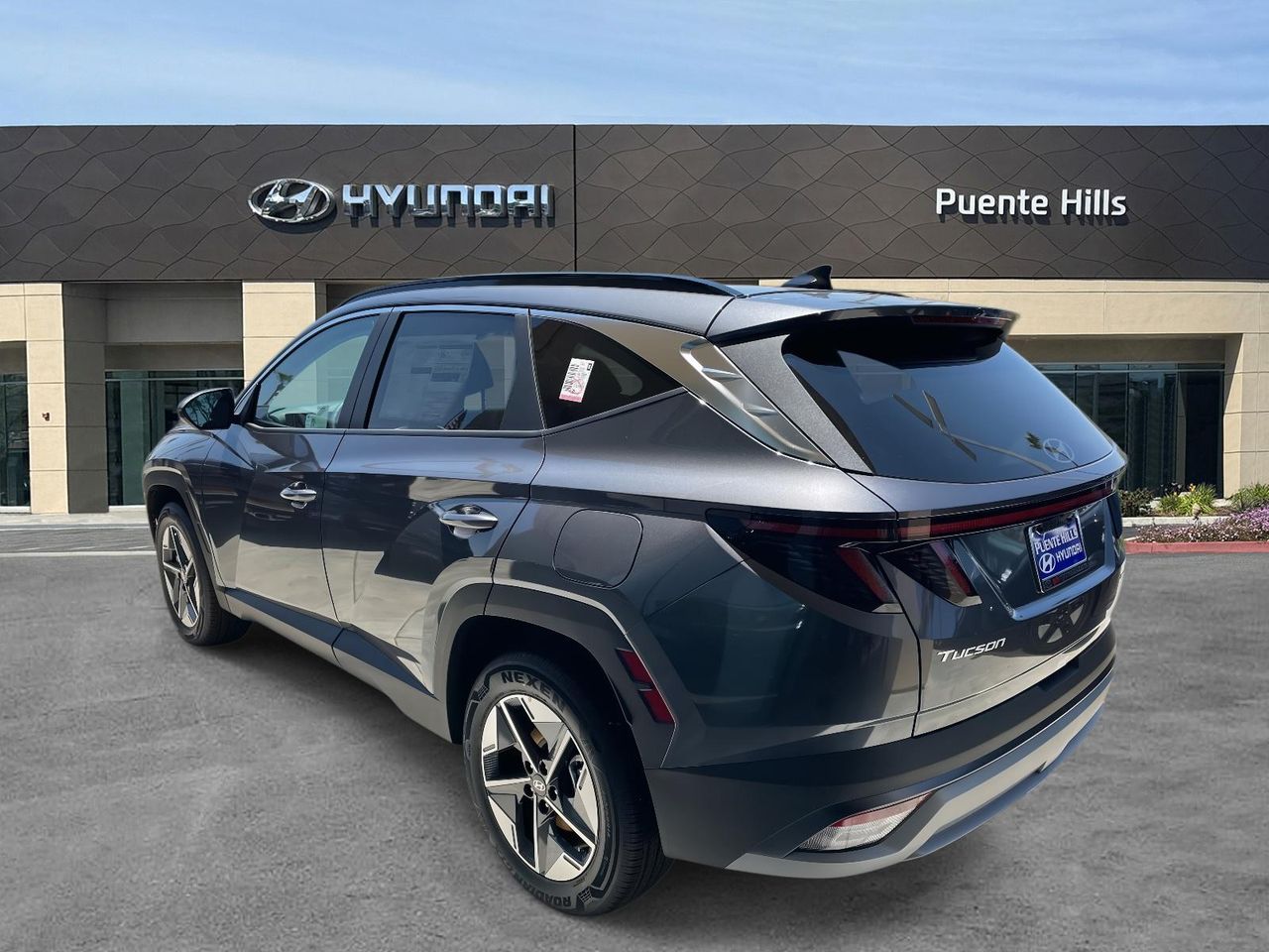 2025 Hyundai Tucson Hybrid SEL Convenience photo 3