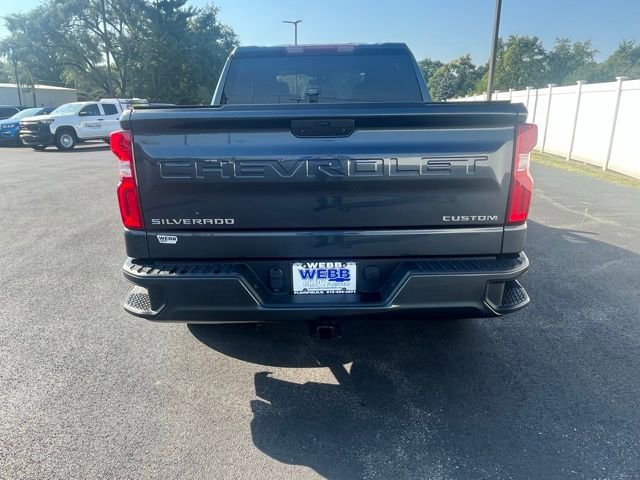 2021 Chevrolet Silverado 1500 Custom photo 8