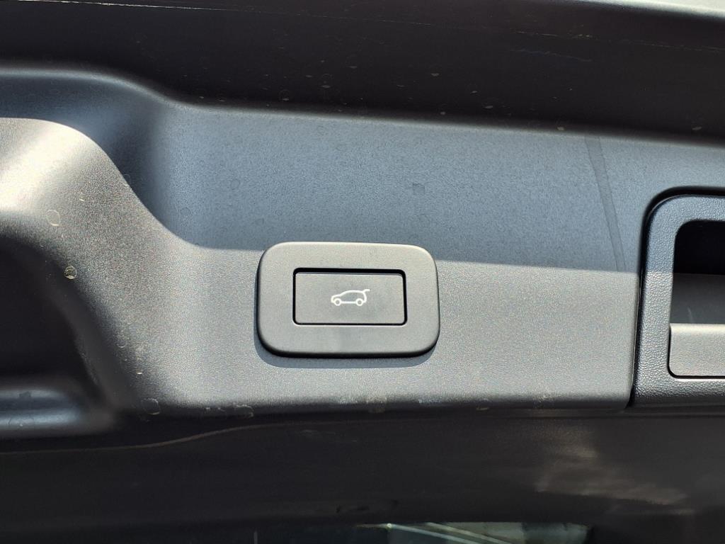 2024 Land Rover Range Rover Evoque Dynamic SE photo 24