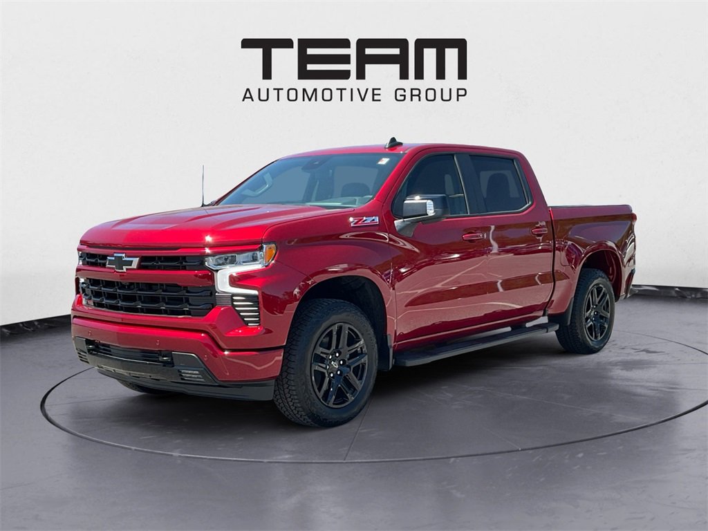 2025 Chevrolet Silverado 1500 RST photo 3