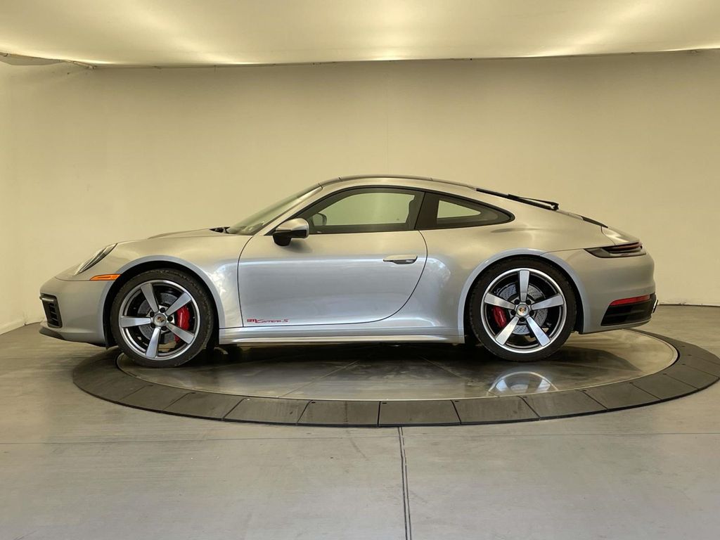 2024 Porsche 911 S photo 2