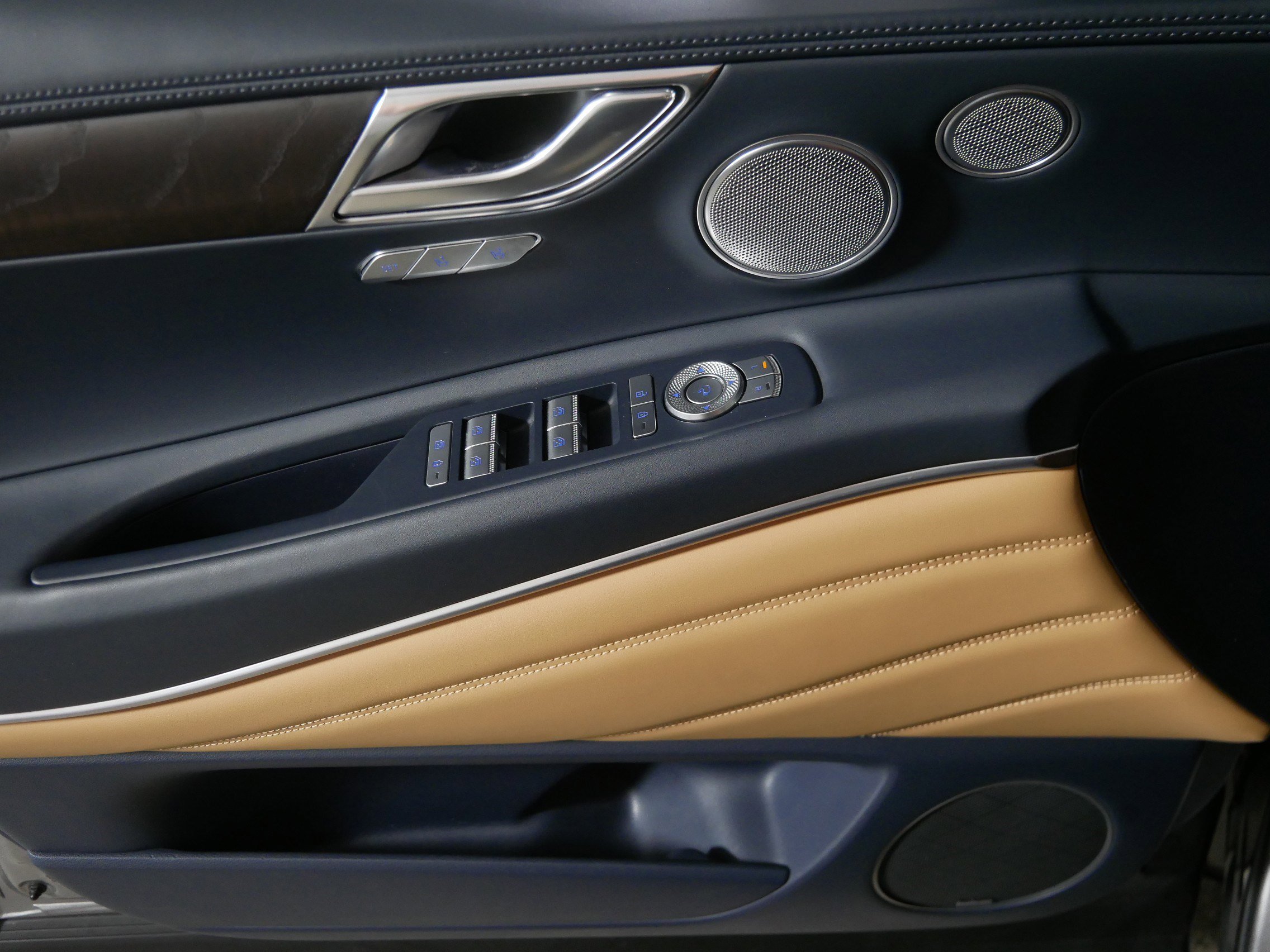2024 Genesis GV80 Advanced 3.5T Prestige Signature photo 16