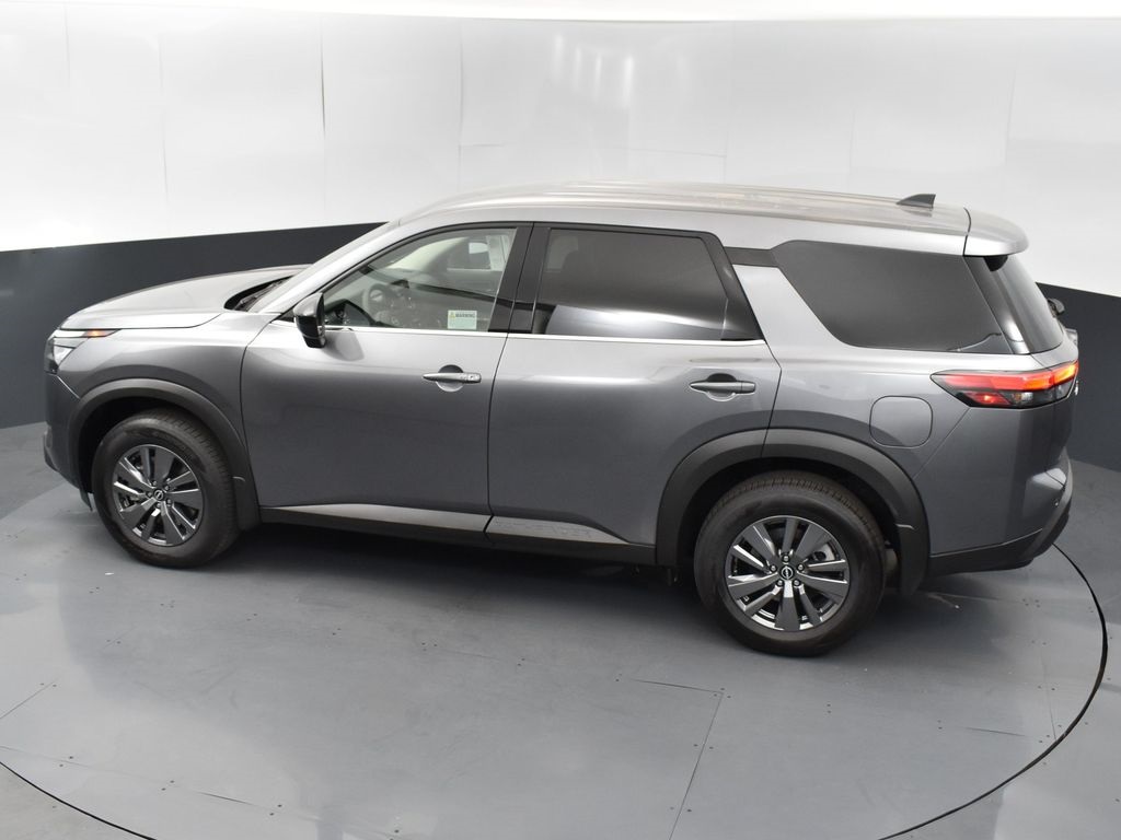 2025 Nissan Pathfinder S photo 48