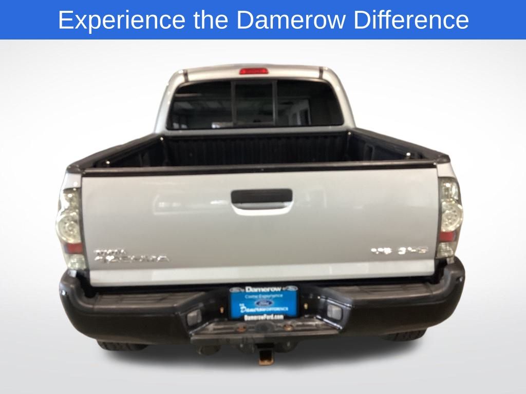 2005 Toyota Tacoma Base photo 4