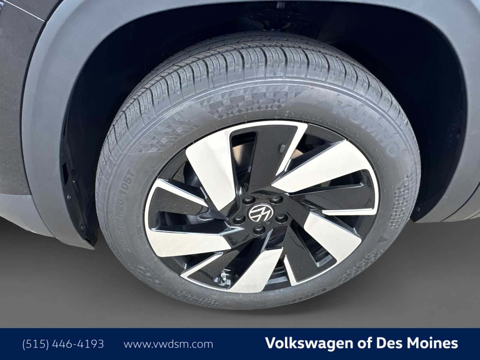2026 Volkswagen Atlas Cross Sport SE Technology photo 7