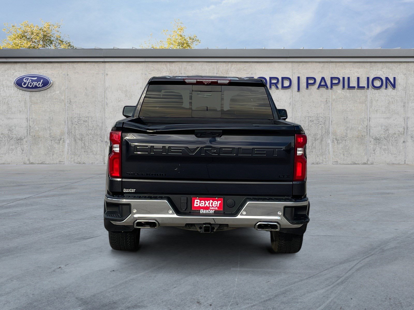 2022 Chevrolet Silverado 1500 LTZ photo 3
