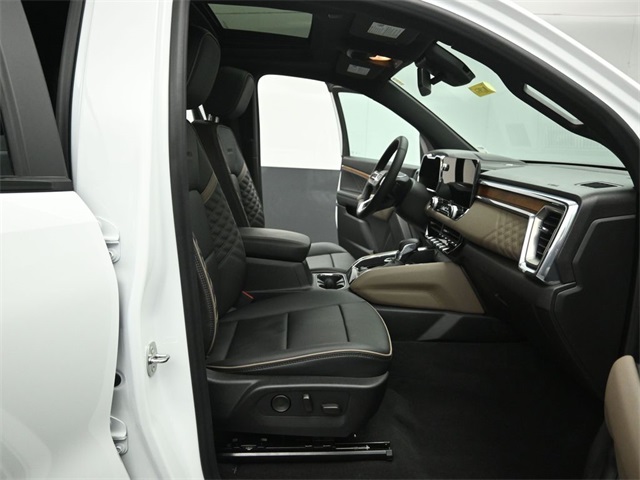 2023 GMC CANYON - Image 31