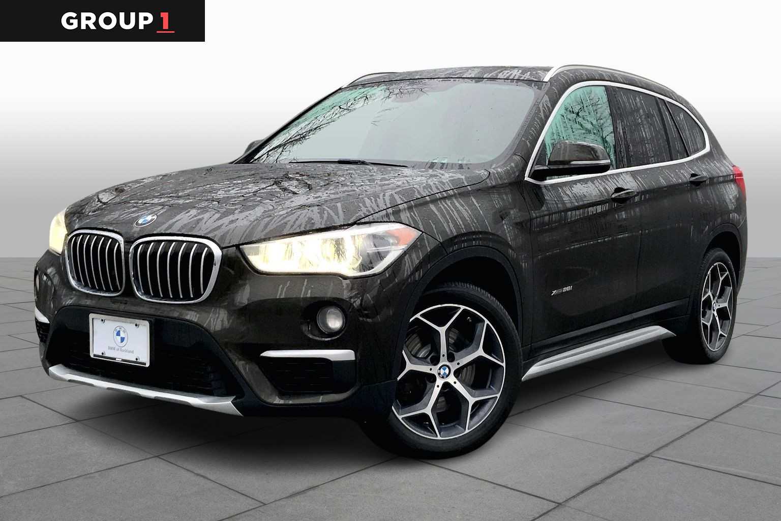 2017 BMW X1 28i's photo