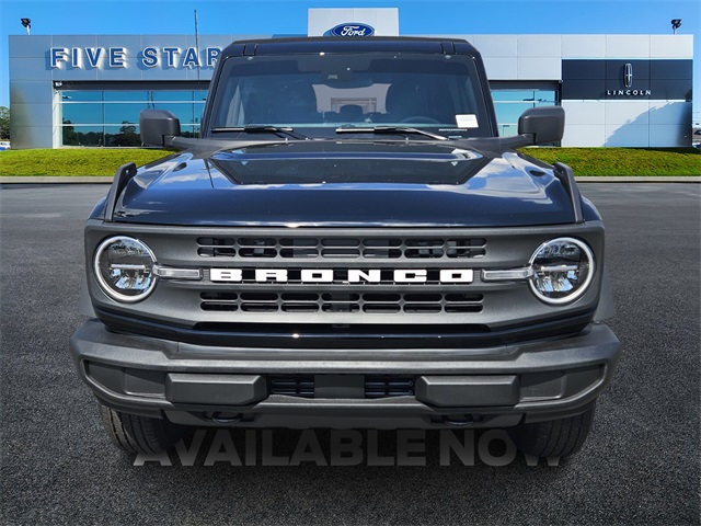 2025 Ford Bronco Base photo 2